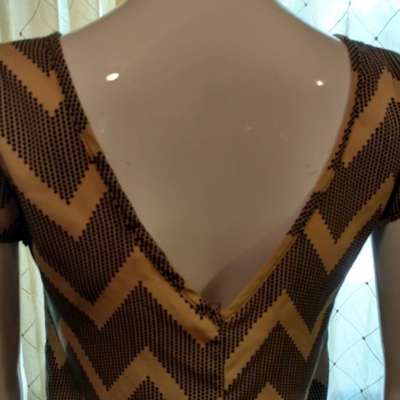 ❤️Chevron Shift Mini Dress. V Back Super Comfy - Picture 4 of 7